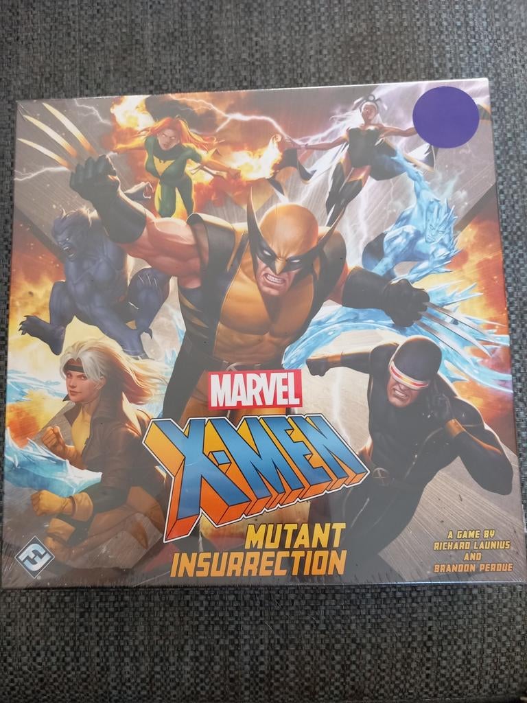 Marvel X-Men Mutant Insurrection - Nieuw in plastic, Hobby en Vrije tijd, Gezelschapsspellen | Bordspellen, Nieuw, Een of twee spelers