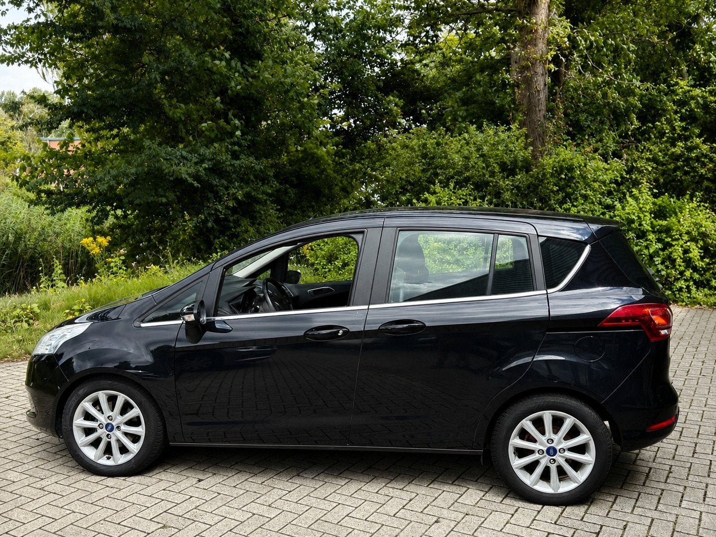 Ford B-Max 1.6 TI-VCT Titanium Automaat 73.392 km’s NAP!, Auto's, Parkeersensor, Gebruikt, 4 cilinders, B-Max