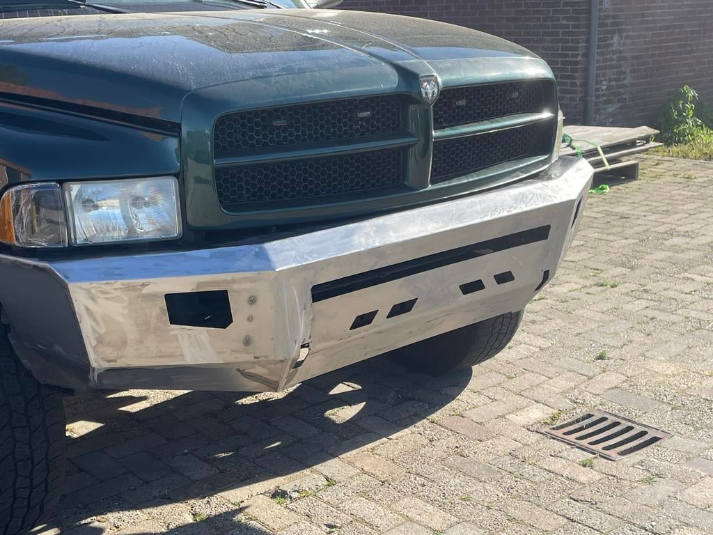 Dodge Ram Voorbumper - Robuuste Stalen Bumper, Auto-onderdelen, Voor, Nieuw, Ophalen of Verzenden, Dodge