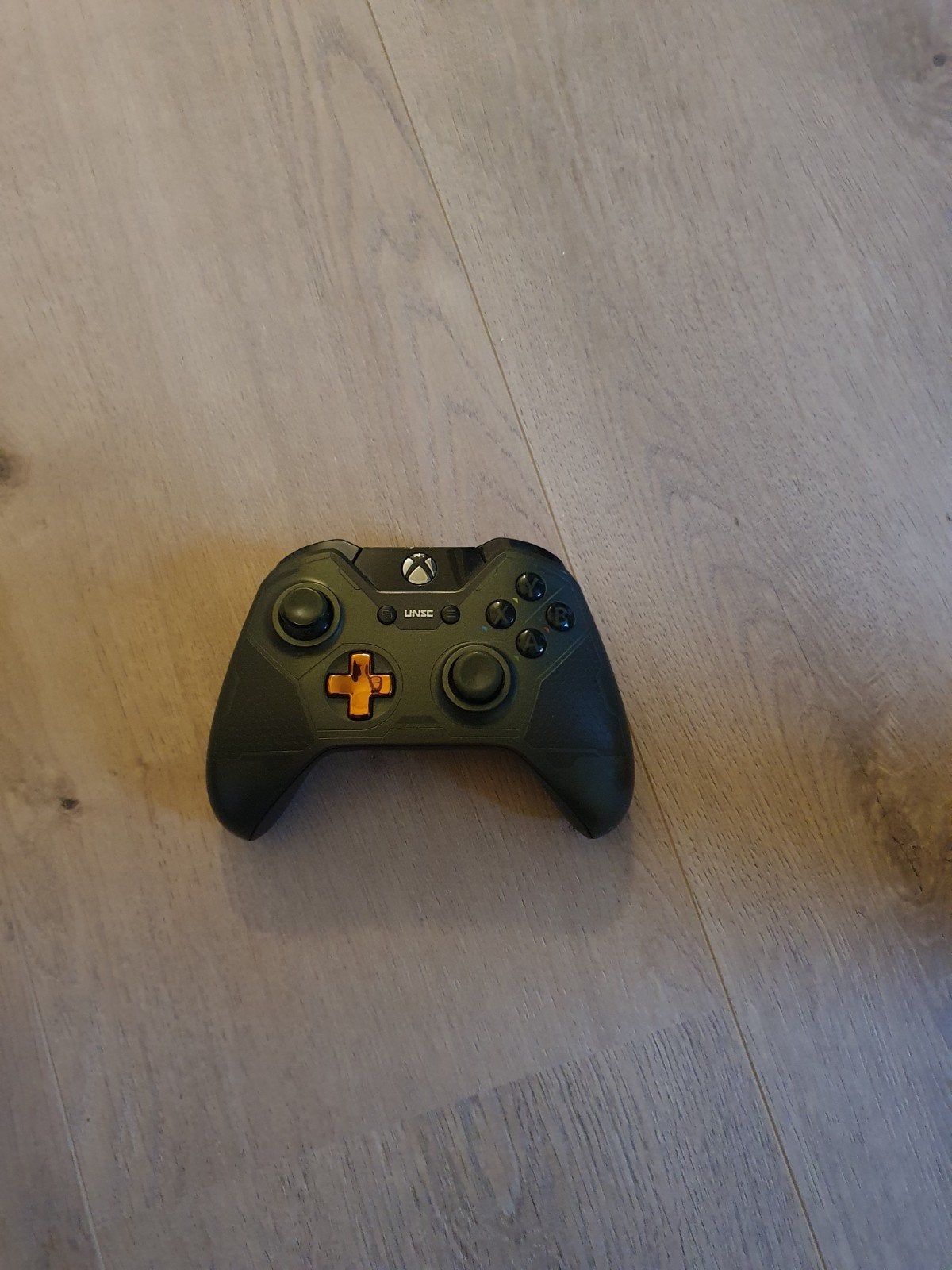 Xbox One Controller - Limited edition, Spelcomputers en Games, Gebruikt, Ophalen of Verzenden, Xbox One, Controller