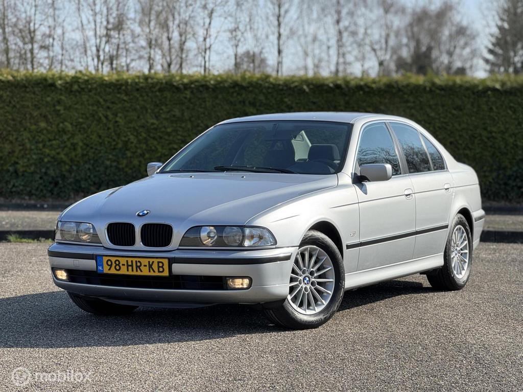 BMW 5-serie 520i Aut. E39 1998 Youngtimer, Auto's, BMW, Bedrijf, Te koop, 5-Serie, ABS, Airbags, Airconditioning, Alarm, Boordcomputer