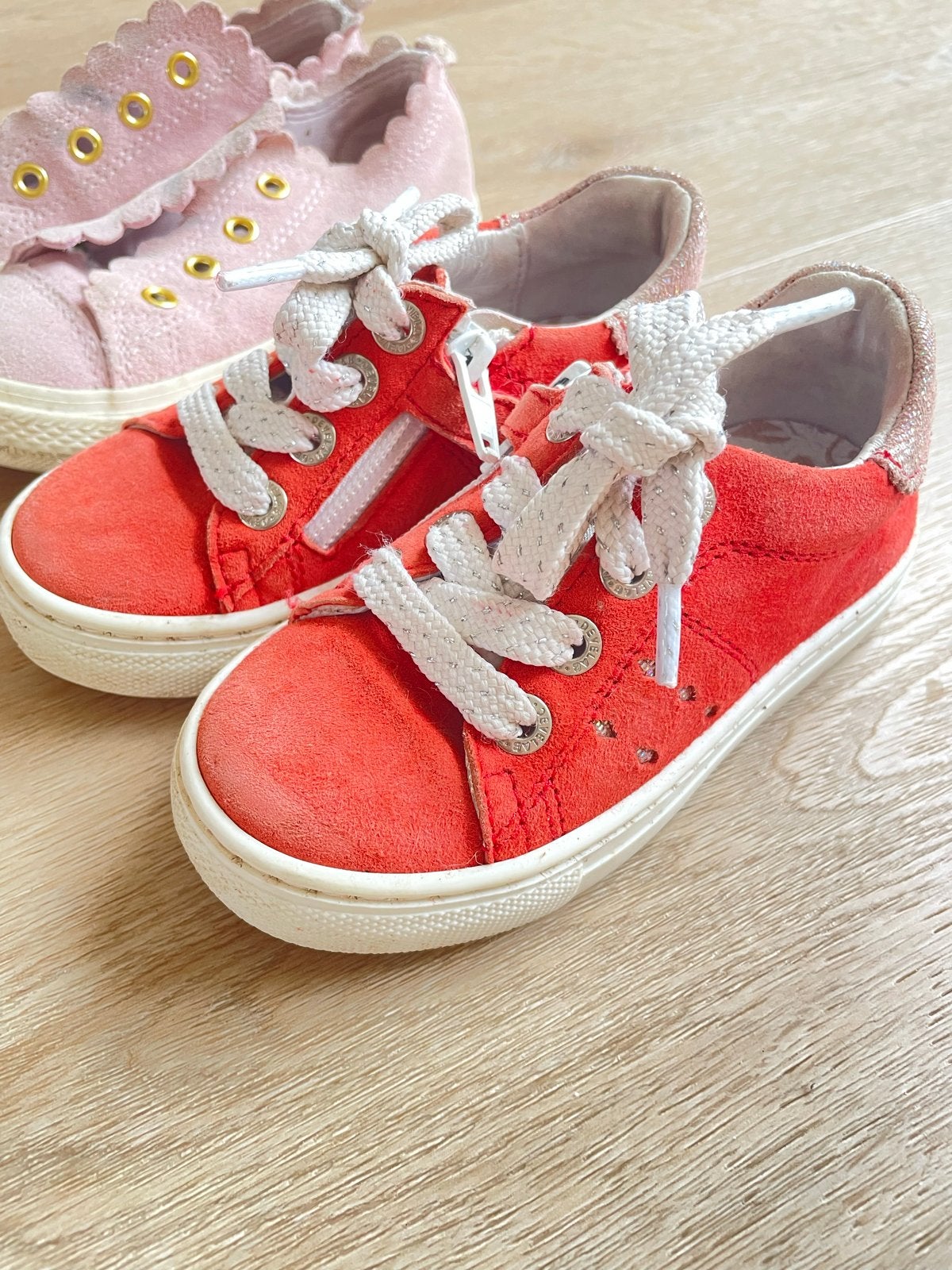 Rode suède acht leer kinderschoenen met veters en rits 24, Ophalen of Verzenden, Gebruikt, Jongen of Meisje, Schoenen