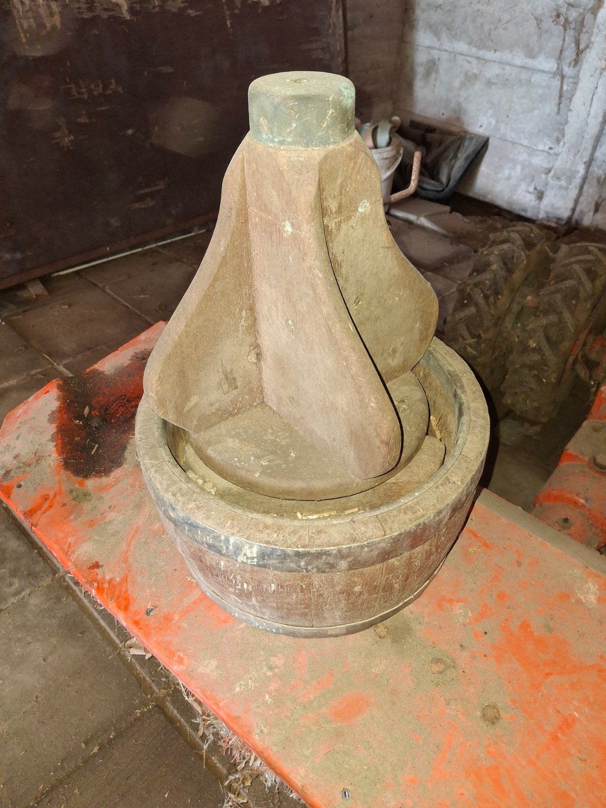 Antieke boterkarn - Houten karn, Ophalen