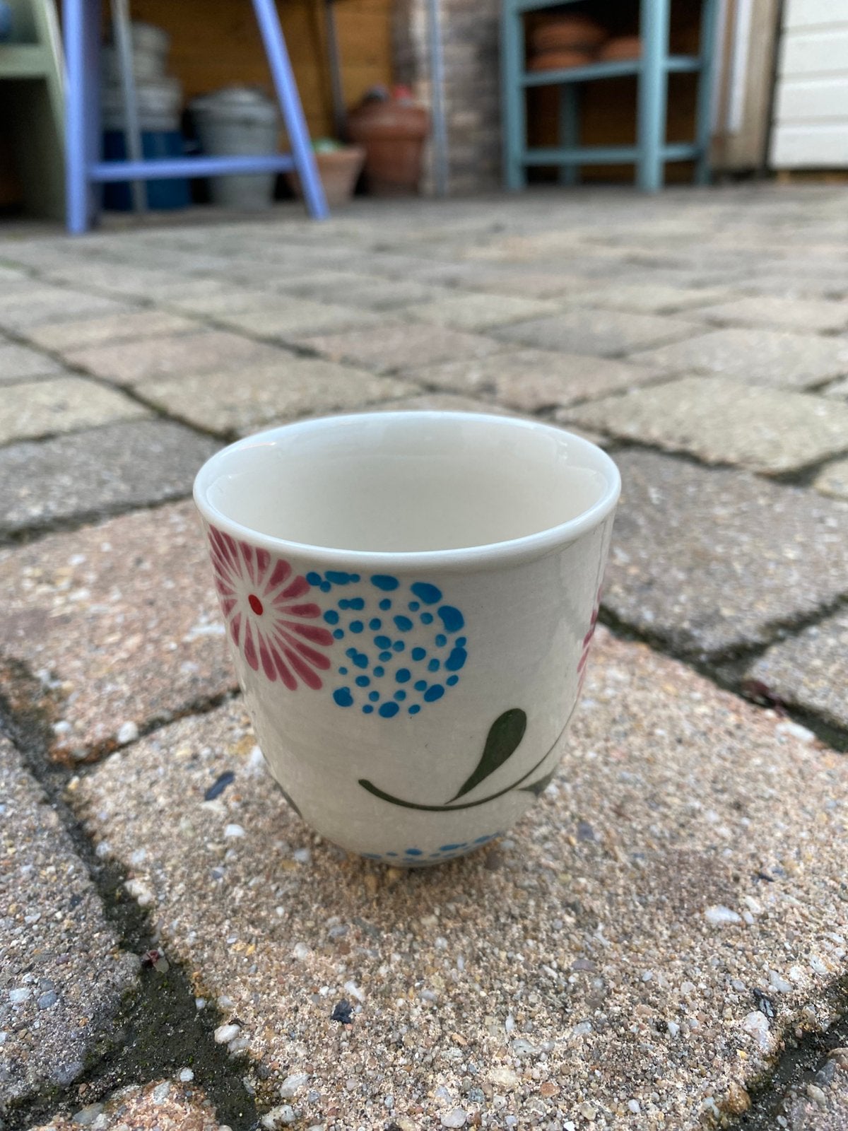 Fair Trade Keramisch Vaasje met Bloemenprint, Handgemaakt, Meerkleurig, Ophalen of Verzenden, Zo goed als nieuw