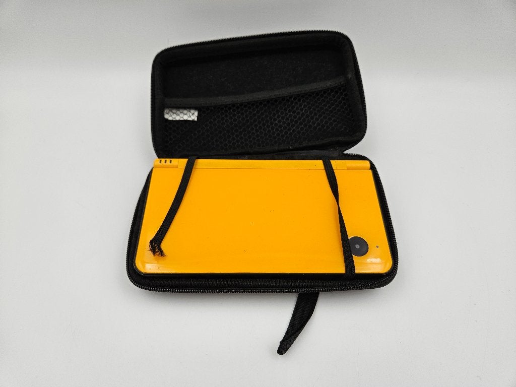 Nintendo Dsi XL Console Geel + Opalder Excl. Pen | B-Grad, Spelcomputers en Games, Spelcomputers | Nintendo DS, Gebruikt, Dsi