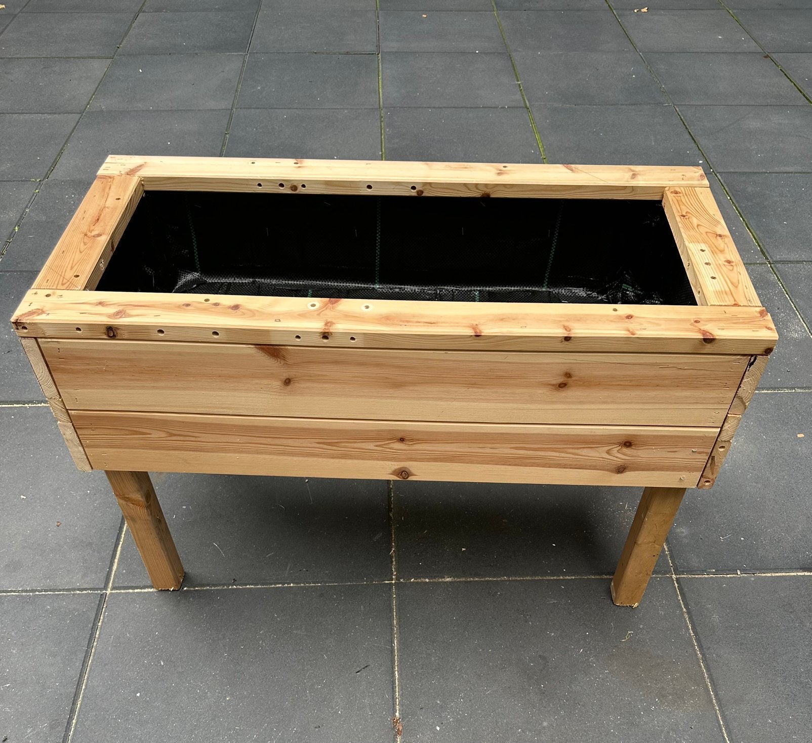 Mooie houten plantenbak op poten (80x40x60 cm), Balkon, Ophalen of Verzenden, Zo goed als nieuw, 60 tot 100 cm