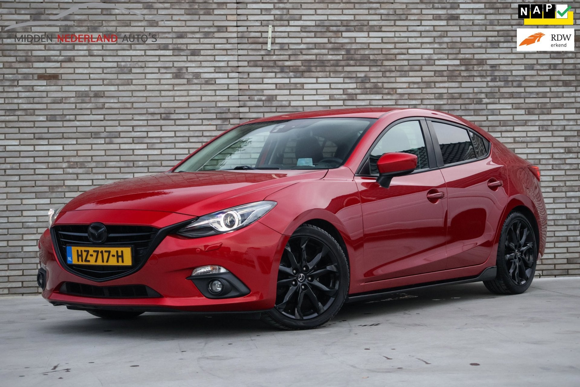 Mazda 3 2.0 GT-M * LEER * BOSE * PDC * HEAD UP DISPLAY * STO, Auto's, Voorwielaandrijving, Dealer onderhouden, Gebruikt, 4 cilinders