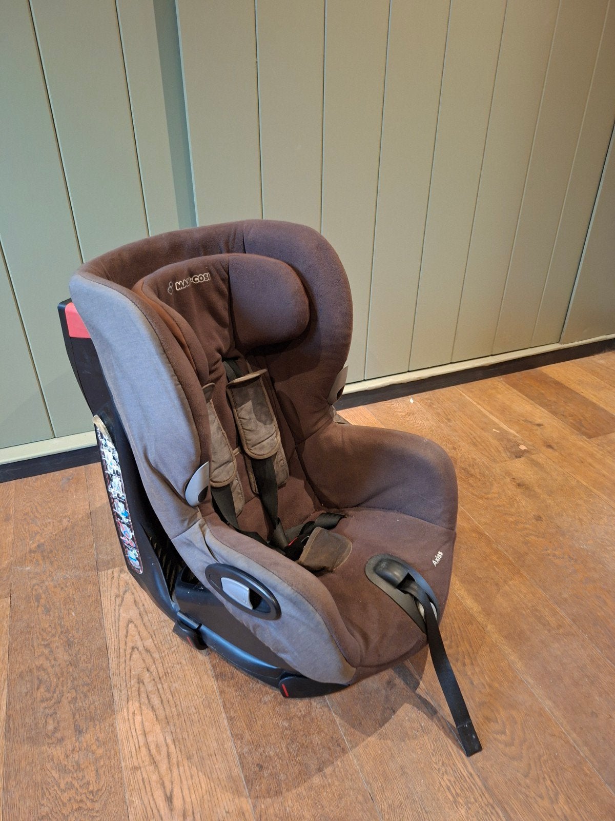Maxi-Cosi Axiss autostoel - Bruin, Ophalen, 9 t/m 18 kg, Verstelbare rugleuning, Maxi-Cosi