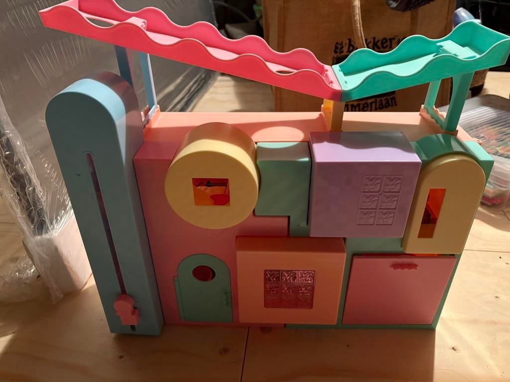 LOL huis en auto, Kinderen en Baby's, Speelgoed | Buiten | Speelhuisjes, Ophalen, Zo goed als nieuw, Plastic