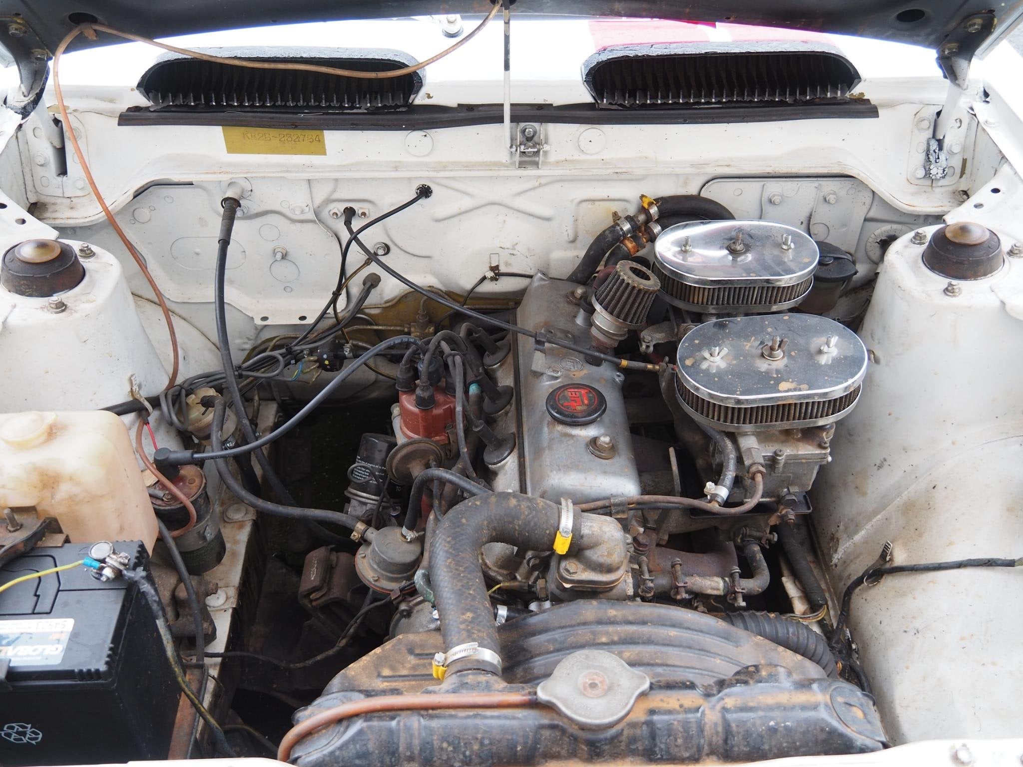 Toyota Corolla coupe SR ,Rally look, 5 versnel. dubb. carbur, foto 12