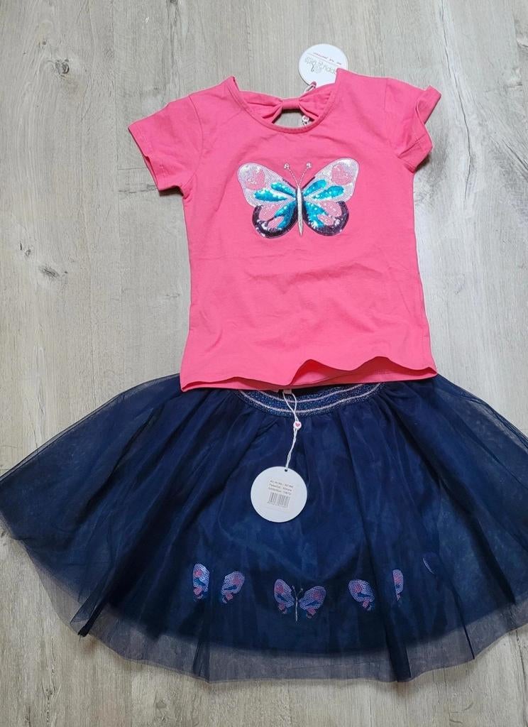 Leuke set: roze T-shirt met vlinder en blauwe rok, Ophalen of Verzenden, Nieuw, Happy girls, Meisje