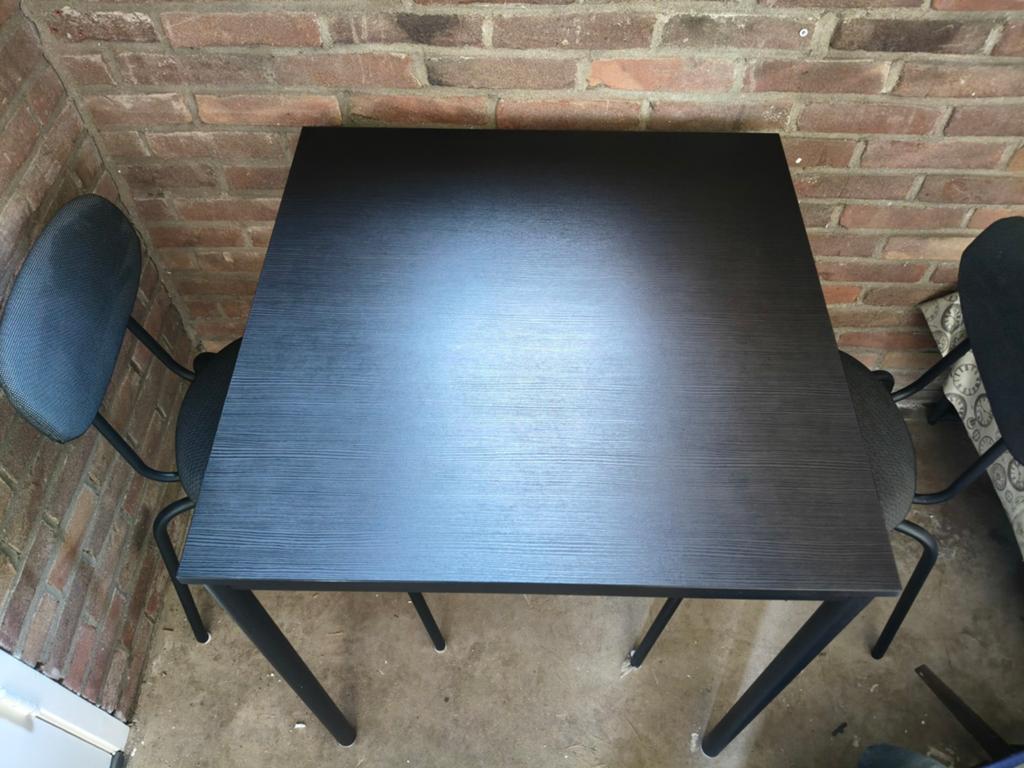 Compacte zwarte eettafel met 2 stoffen stoelen - 70x70 cm, Ophalen, Gebruikt, 50 tot 100 cm, Overige materialen