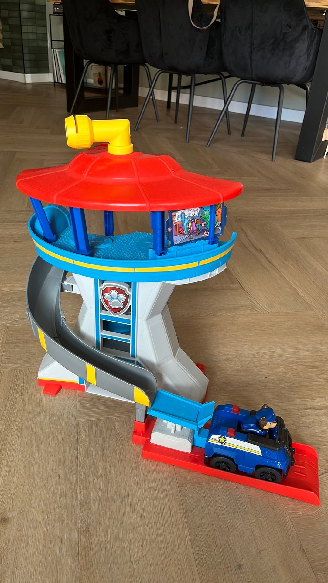 Paw Patrol uitkijktoren + auto en Chase, Ophalen, Gebruikt