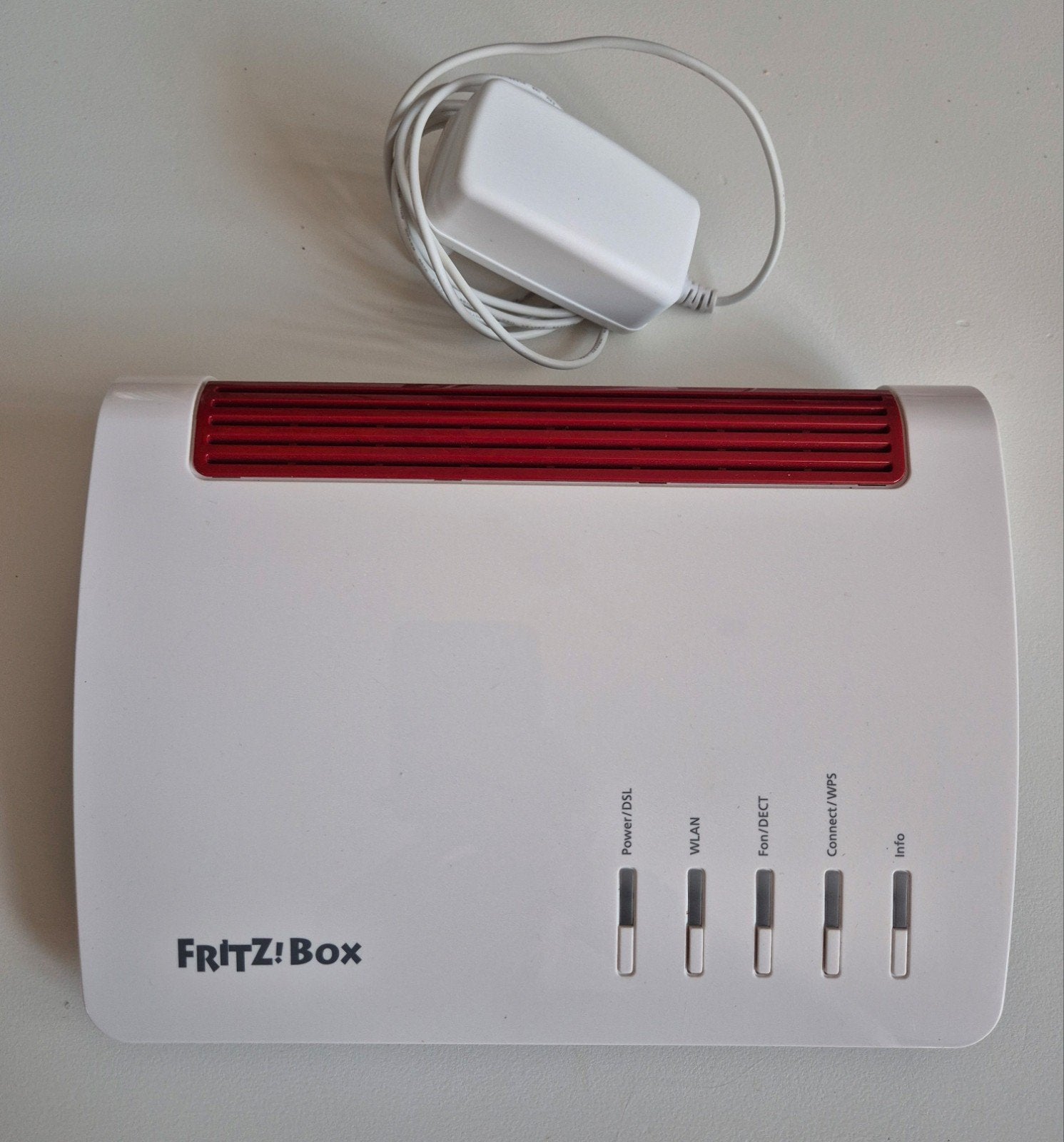 FRITZ!Box 7590 - Snelle en betrouwbare DSL/VDSL router, Computers en Software, Ophalen of Verzenden, Gebruikt, Router met modem
