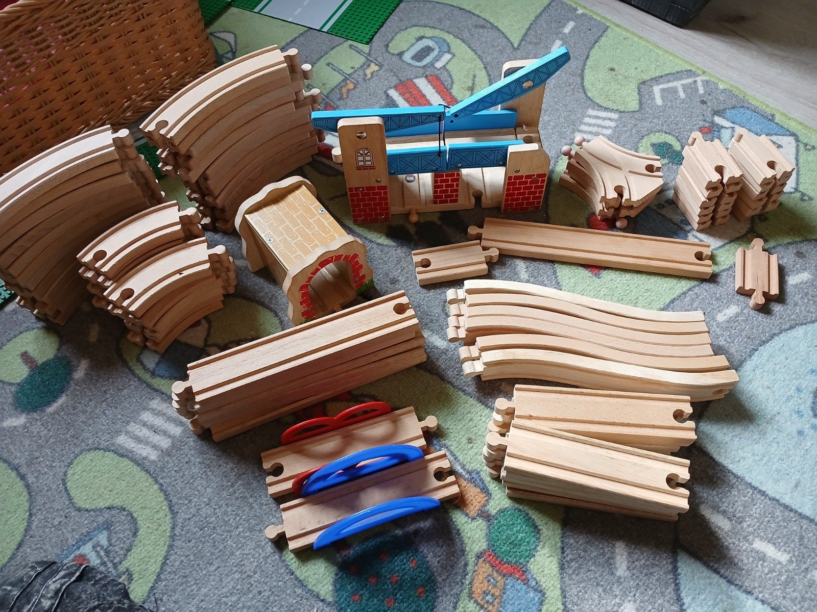 Houten treinspoor, Kinderen en Baby's, Speelgoed | Houten speelgoed, Ophalen of Verzenden, Zo goed als nieuw