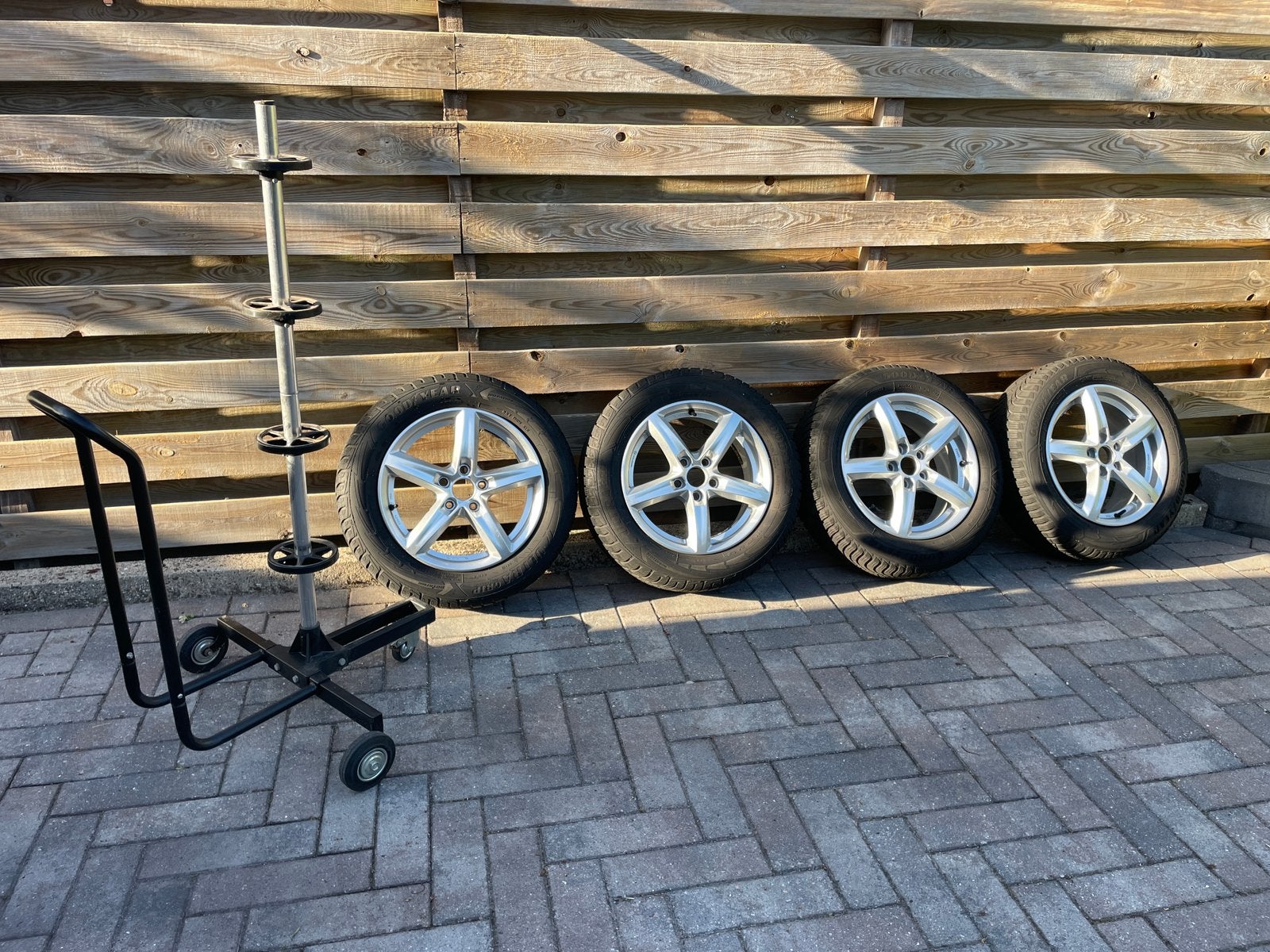 Set 16 inch velgen 5x108 met winterbanden en velgenboom, Auto-onderdelen, Banden en Velgen, Ophalen, Gebruikt, Velg(en), 16 inch