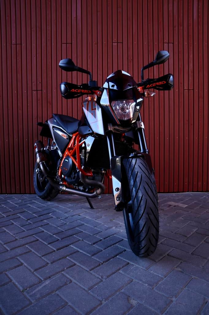 KTM Duke 690 | Vol Opties | Akrapovic | Lage Kilometerstand, Motoren, Motoren | KTM, Motorrijbewijs A, Gebruikt, Handgeschakeld