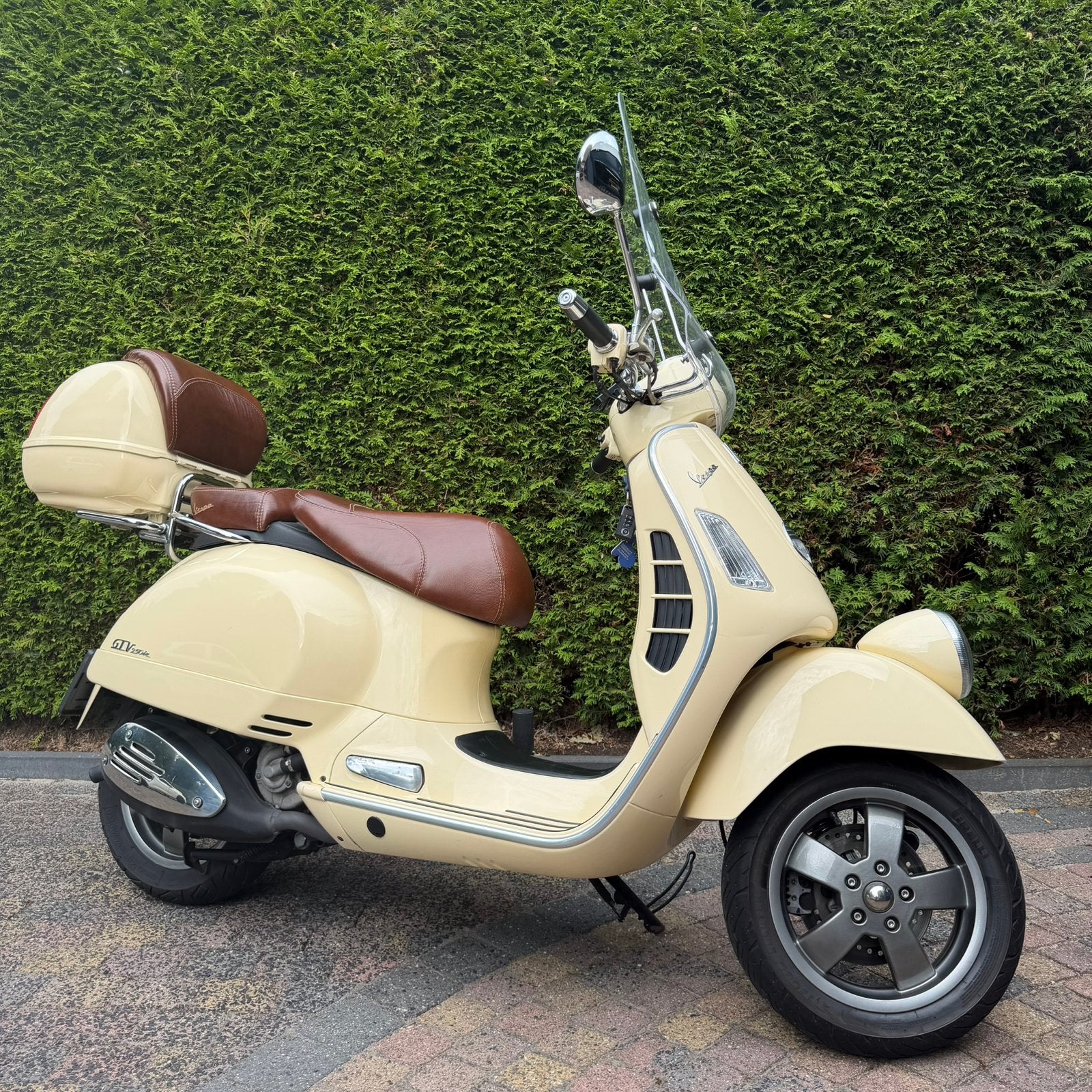 Vespa GTV 250 i.e. (2013) – Slechts 9.000 km!, 250 cc, Scooter, Gebruikt, Particulier