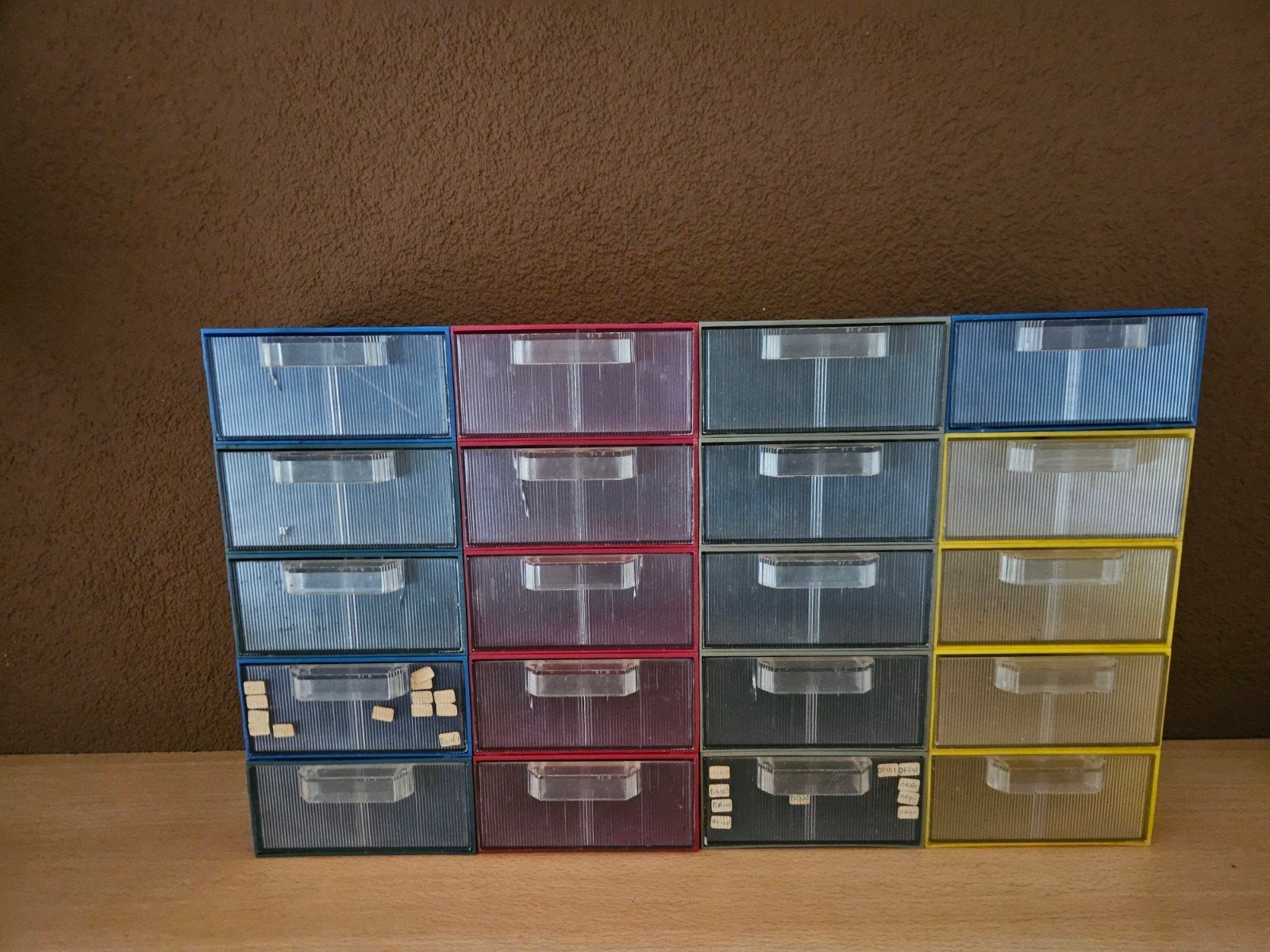Vintage opbergsysteem met 20 lades voor kleine onderdelen, Ophalen of Verzenden, Gebruikt