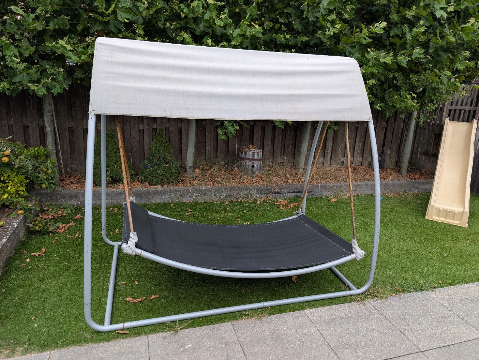 2-persoons schommelbed/hangmat met dak - Gebruikt, Ophalen, Gebruikt, Meerpersoons, Met standaard