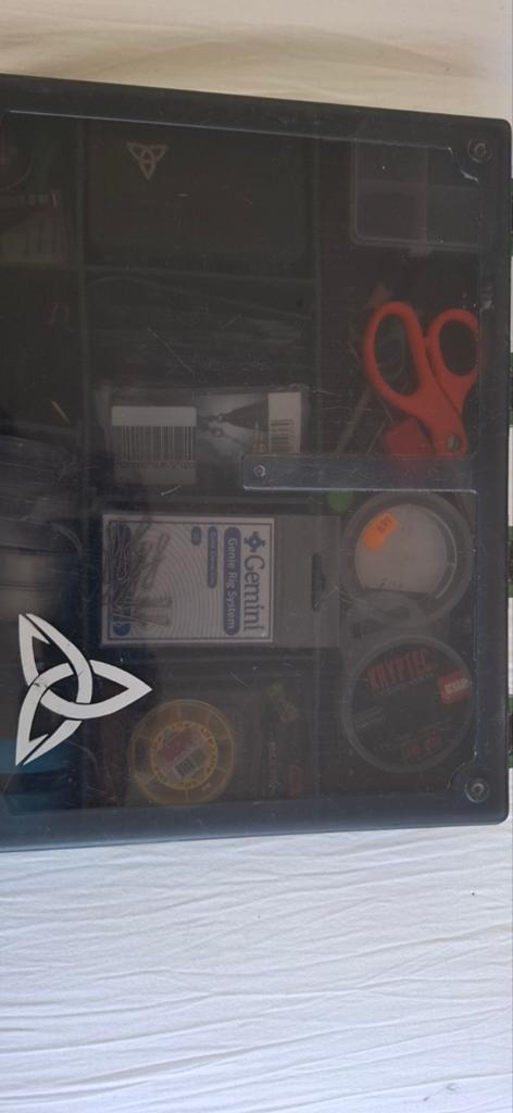 Fox tacklebox vol met materiaal., Ophalen of Verzenden, Zo goed als nieuw, Overige typen