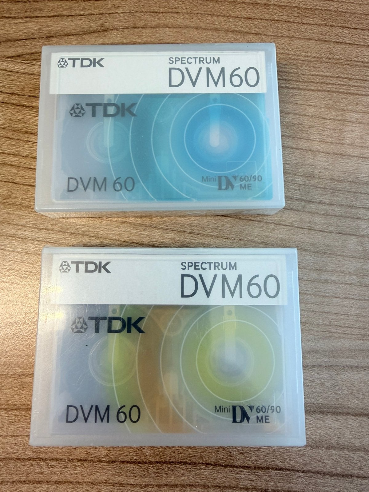 2x TDK mini dv bandjes voor camcorder, Overige merken, Mini dv, 20x of meer, Nieuw