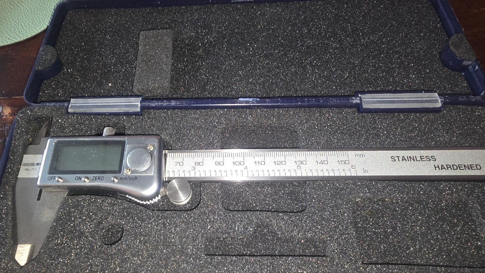 Digitale schuifmaat en micrometer set, Doe-het-zelf en Verbouw, Meetapparatuur, Ophalen of Verzenden, Gebruikt, Afstand