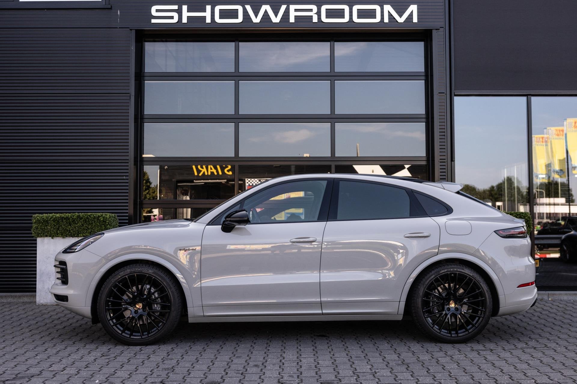 Porsche Cayenne Coupé 3.0 E-Hybrid, Platinum, *Krijt*, Mass, Auto's, Porsche, Automaat, Cayenne, Gebruikt, 2995 cc