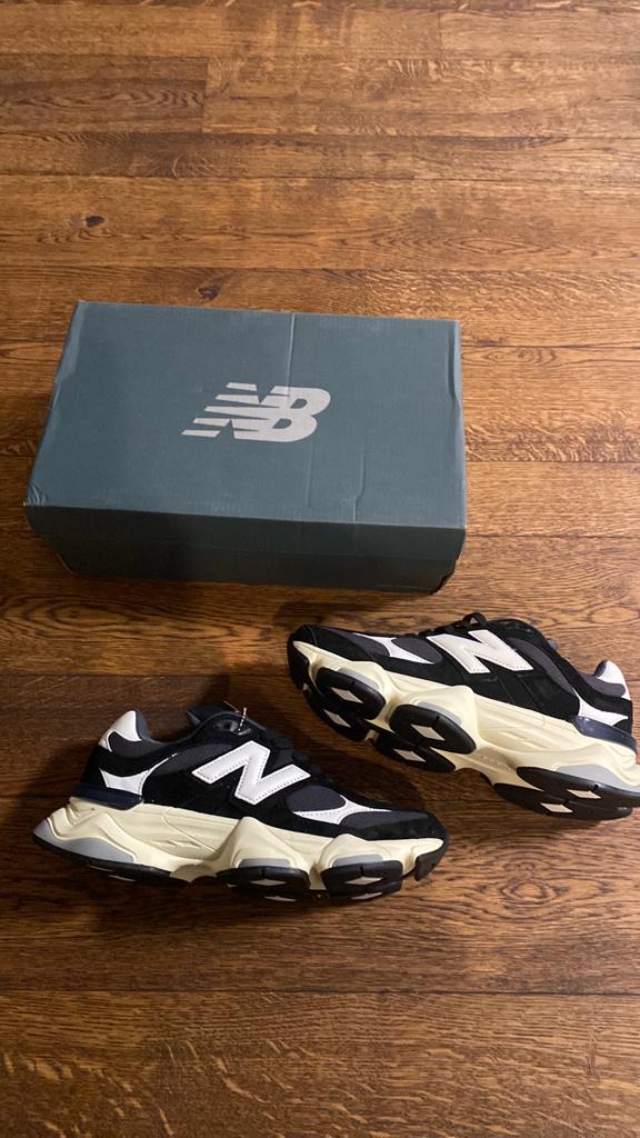 New balance 9060 zwart wit, Ophalen of Verzenden, Zo goed als nieuw, Wit, Sneakers of Gympen