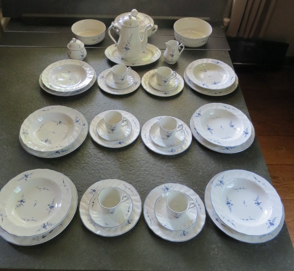 VIEUX LUXEMBURG 6 PERSONEN EEN EN KOFFIE SERVIES. ZIE TEKST, Ophalen of Verzenden, Porselein, Overige stijlen