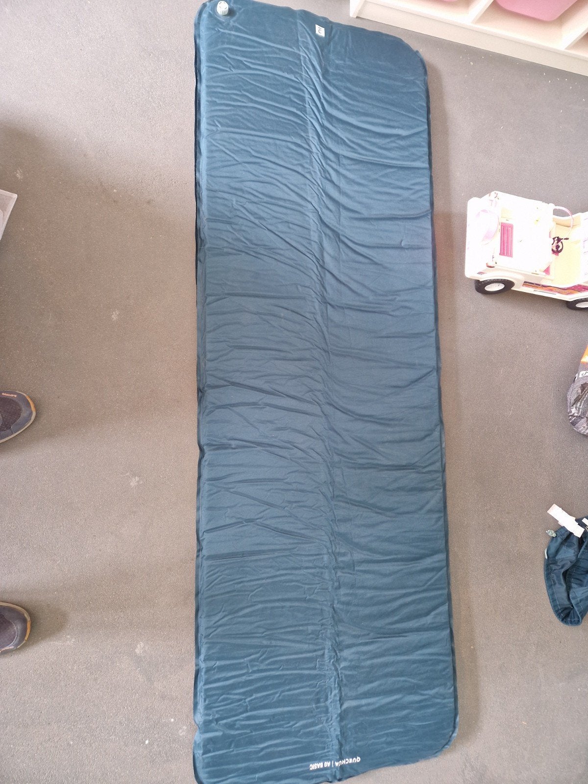 Quechua Basic self inflating mattress, Caravans en Kamperen, Luchtbedden, Ophalen of Verzenden, Zo goed als nieuw
