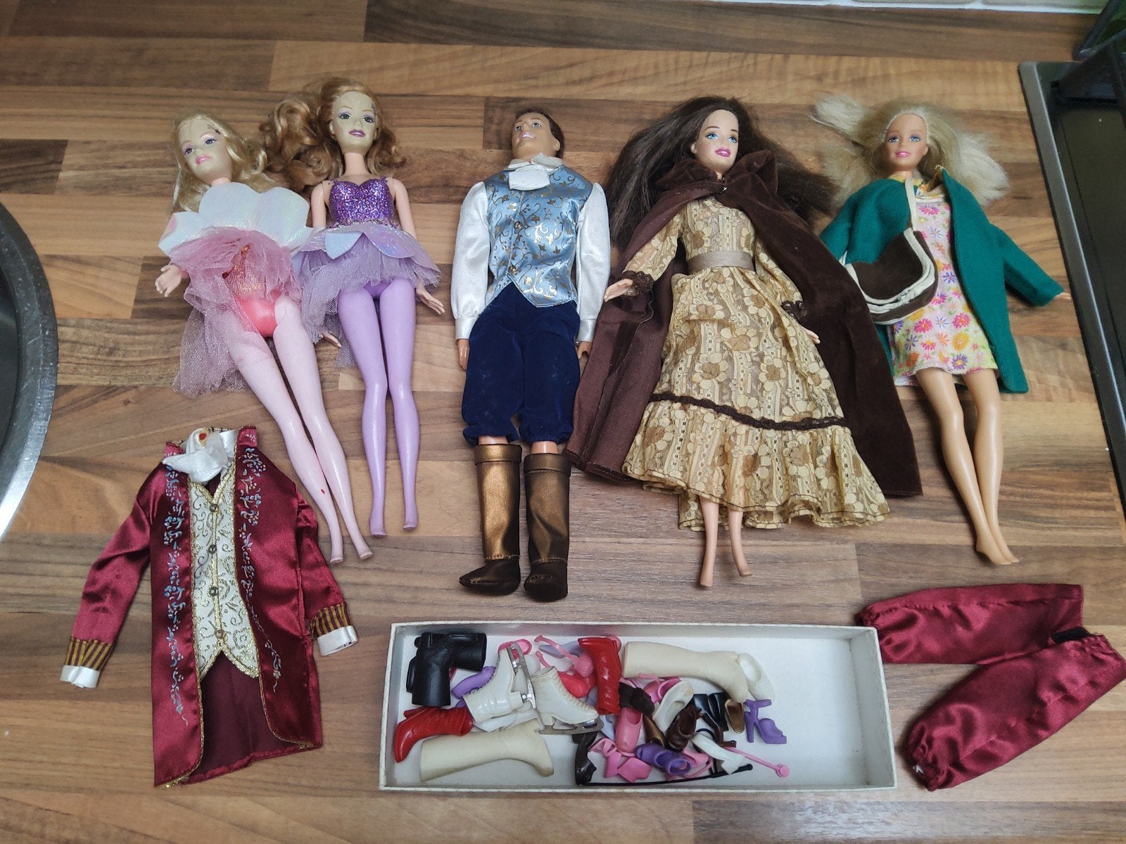 Barbie poppen, kleding en accessoires, Ophalen of Verzenden, Gebruikt, Barbie