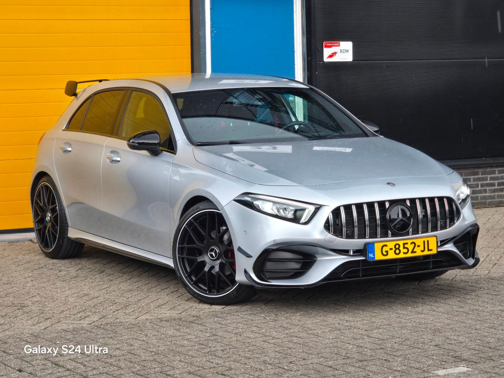 Mercedes-Benz A-klasse 180 AMG Line / Dig Cockpit / Navi / C, 136 pk, Gebruikt, 4 cilinders, Bedrijf