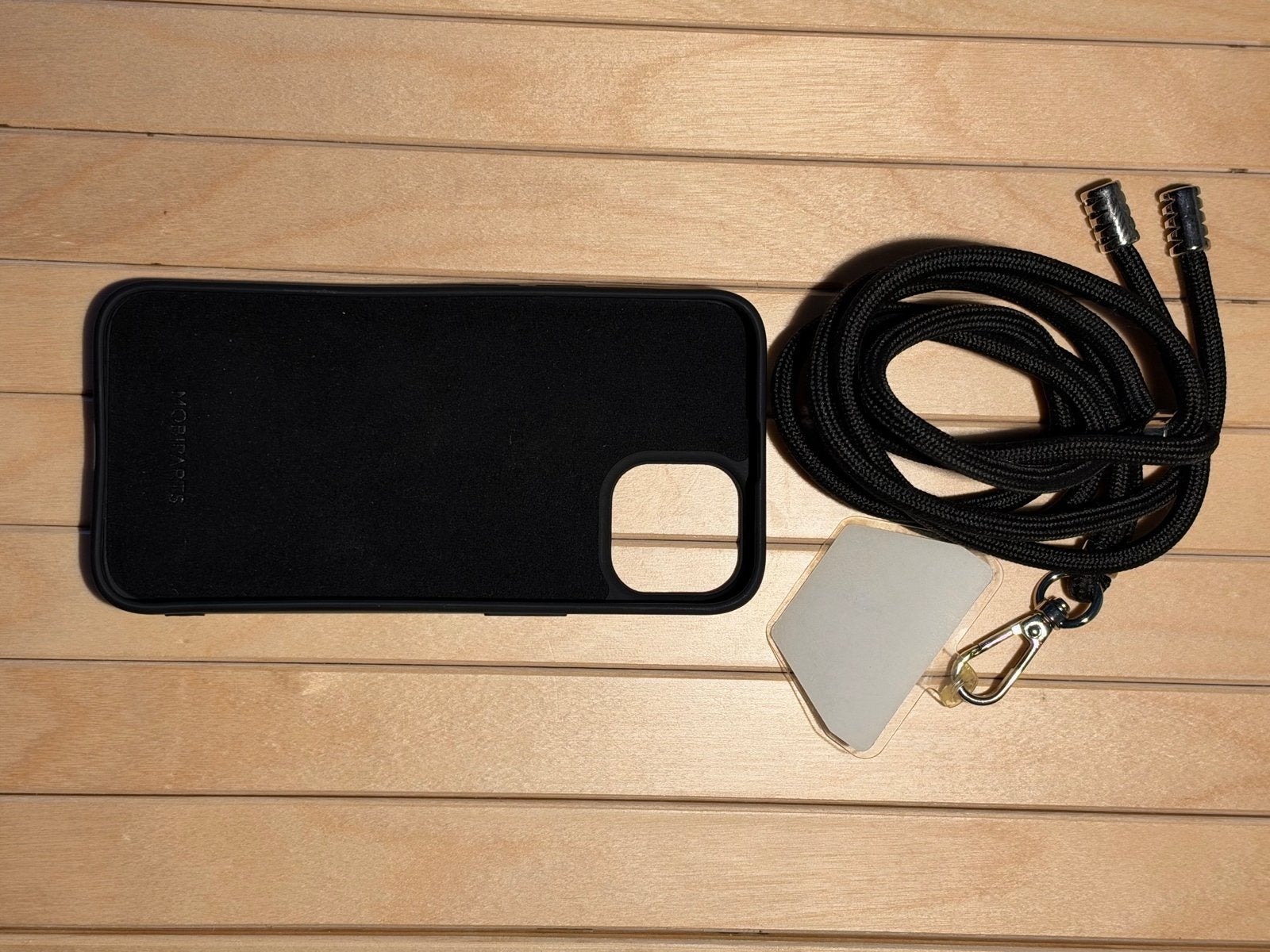 MobiParts iPhone 13 Pro Max hoesje met koord - Zwart, Zwart, Met koord, Overige merken, Hoesje of Tasje