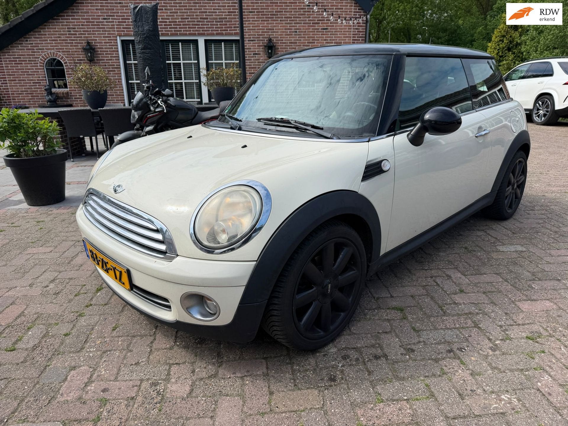 Mini Mini 1.6 Cooper Chili NIEUWE APK, Voorwielaandrijving, Dealer onderhouden, Gebruikt, 750 kg