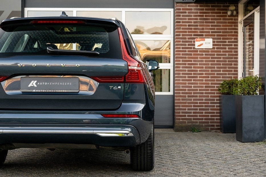 Volvo XC60 T6 Plug-in Hybrid AWD | Panorama | Memory | Leder, Auto's, Volvo, Automaat, Gebruikt, 4 cilinders, 1969 cc