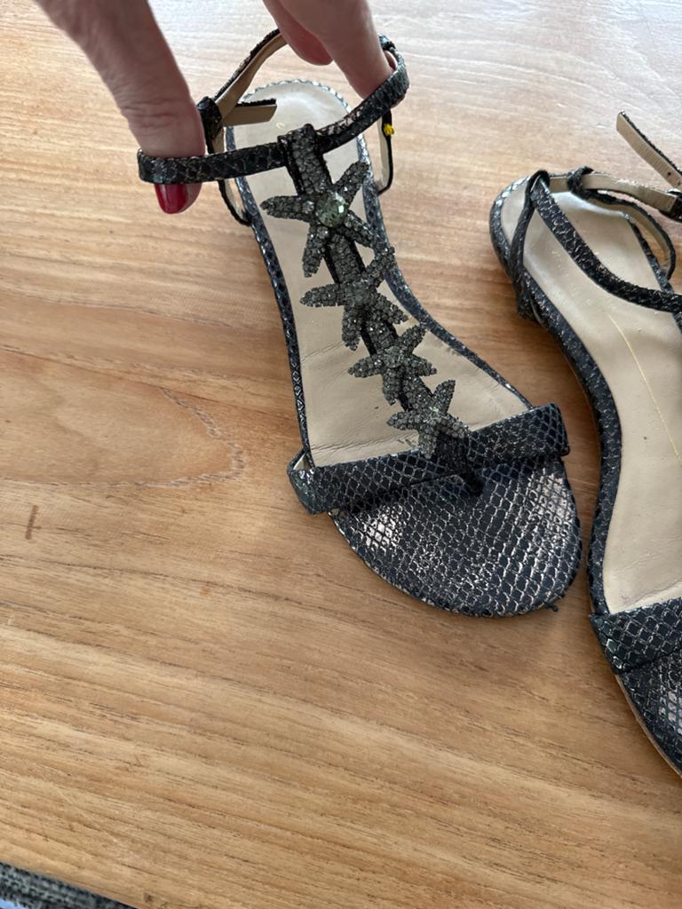 Lola Cruz sandalen maat 39 - Gratis af te halen, Kleding | Dames, Schoenen, Ophalen, Gedragen, Zwart, Sandalen of Muiltjes