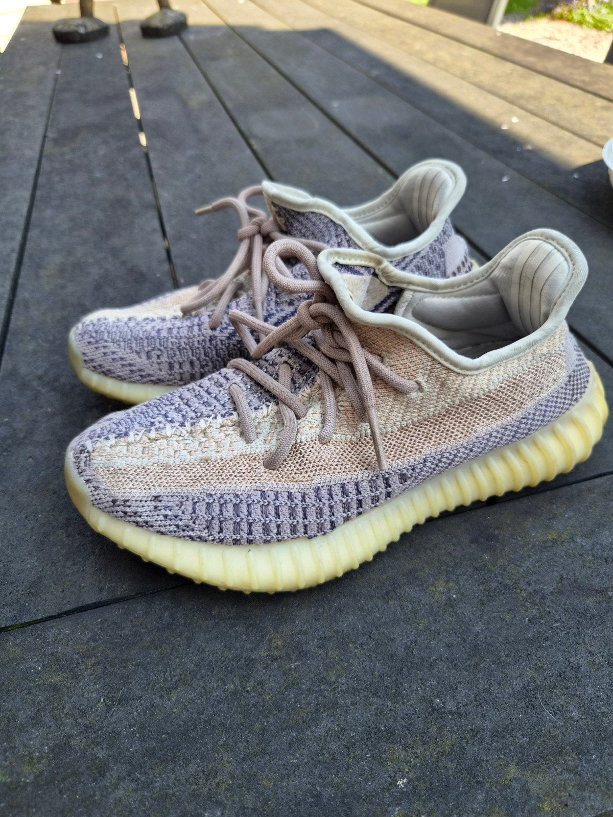 Yeezy's 350 ash pearl, maat 37 1/3, Beige, Ophalen of Verzenden, Yeezy, Sneakers of Gympen
