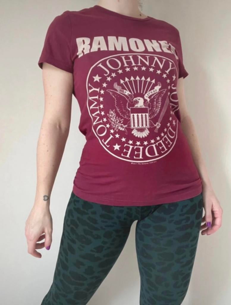 Bordeaux/wijnrood Ramones shirt, XS. Unisex H&M bandshirt, Verzenden, H&M, Gedragen, Rood