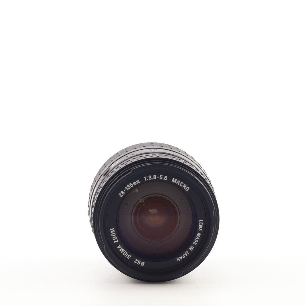 Sigma 28-135mm F3.8-5.6 Macro Lens, Sigma, Zo goed als nieuw, https://www.sigma-global.com/en/contact/, 2-4-16 Kurigi, Asao-ku, Kawasaki-shi, Kanagawa 215-8530, Japan