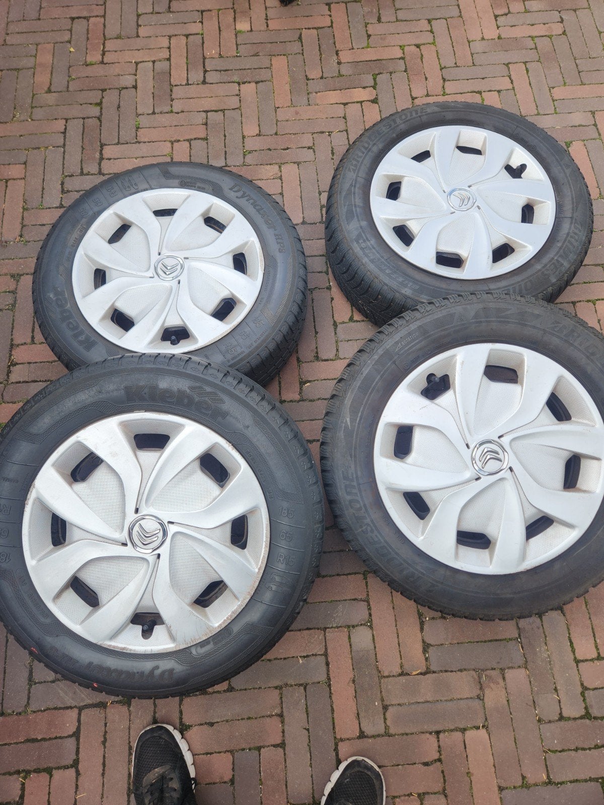 Banden met velgen en wieldoppen - 15 inch, Ophalen, Gebruikt, 15 inch, Banden en Velgen