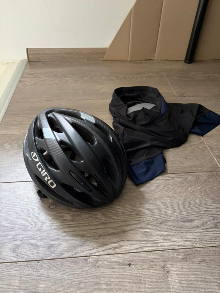 Mountainbike helm en broekje dames, Ophalen of Verzenden, Zo goed als nieuw, S, Dame