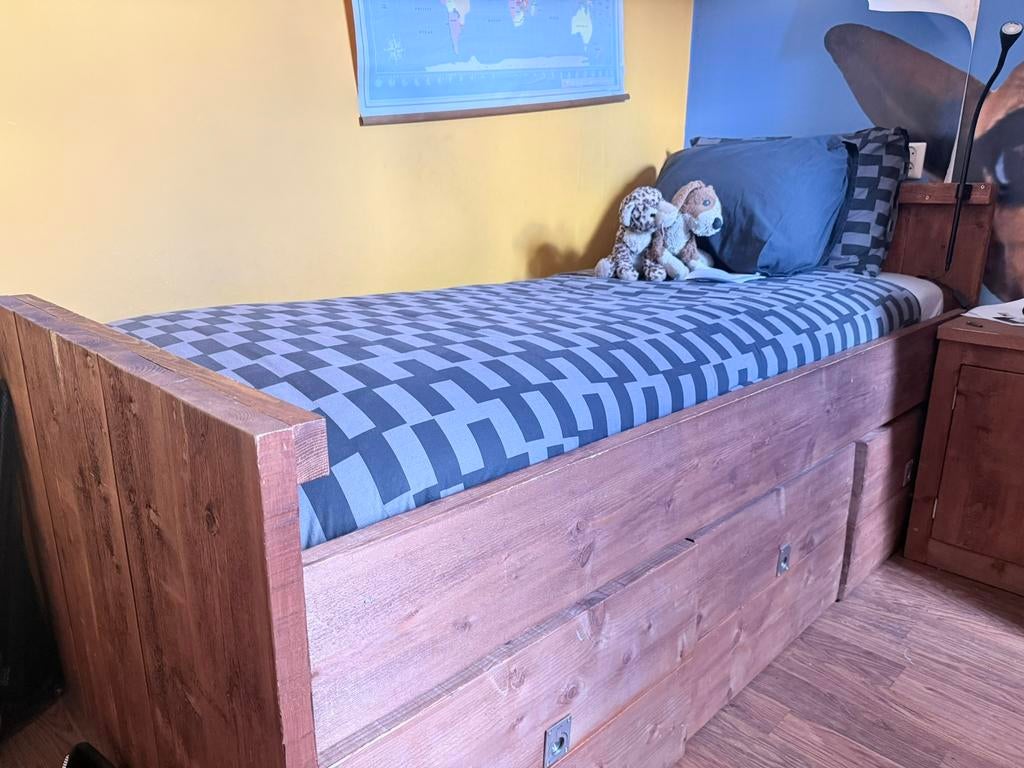 Steigerhouten bed met opberglades, nachtkastje + kledingkast, Ophalen, Gebruikt, 90 cm, Eenpersoons