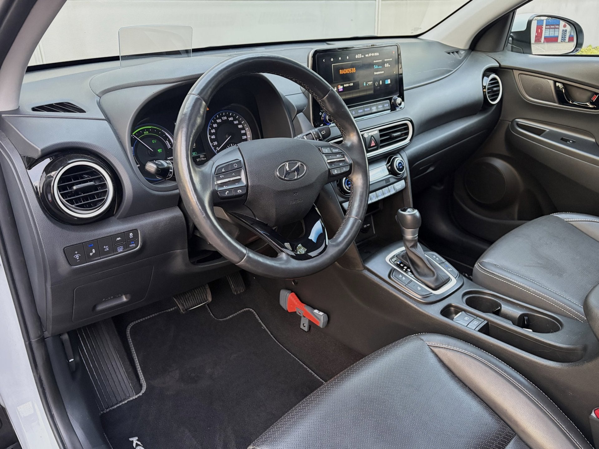 Foto 19 van Hyundai Kona 1.6 GDI HEV Premium