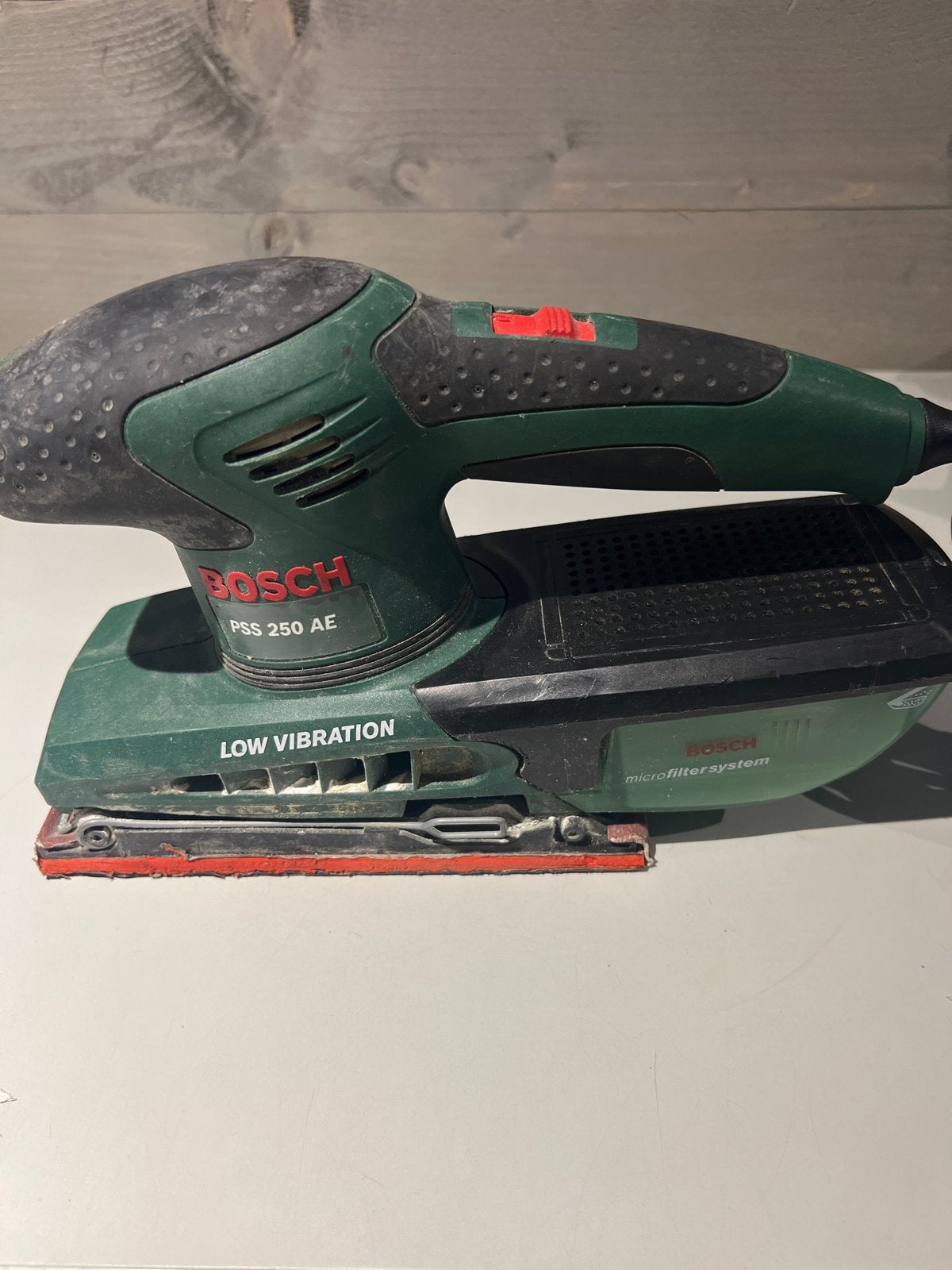 Bosch PSS 250 AE Vlakschuurmachine - Gebruikt, N, Ophalen of Verzenden, N, N