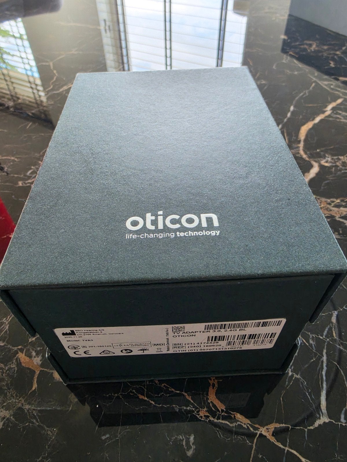 Oticon TV Adapter 3.0 - ZGAN, compleet in doos, Ophalen of Verzenden, Zo goed als nieuw