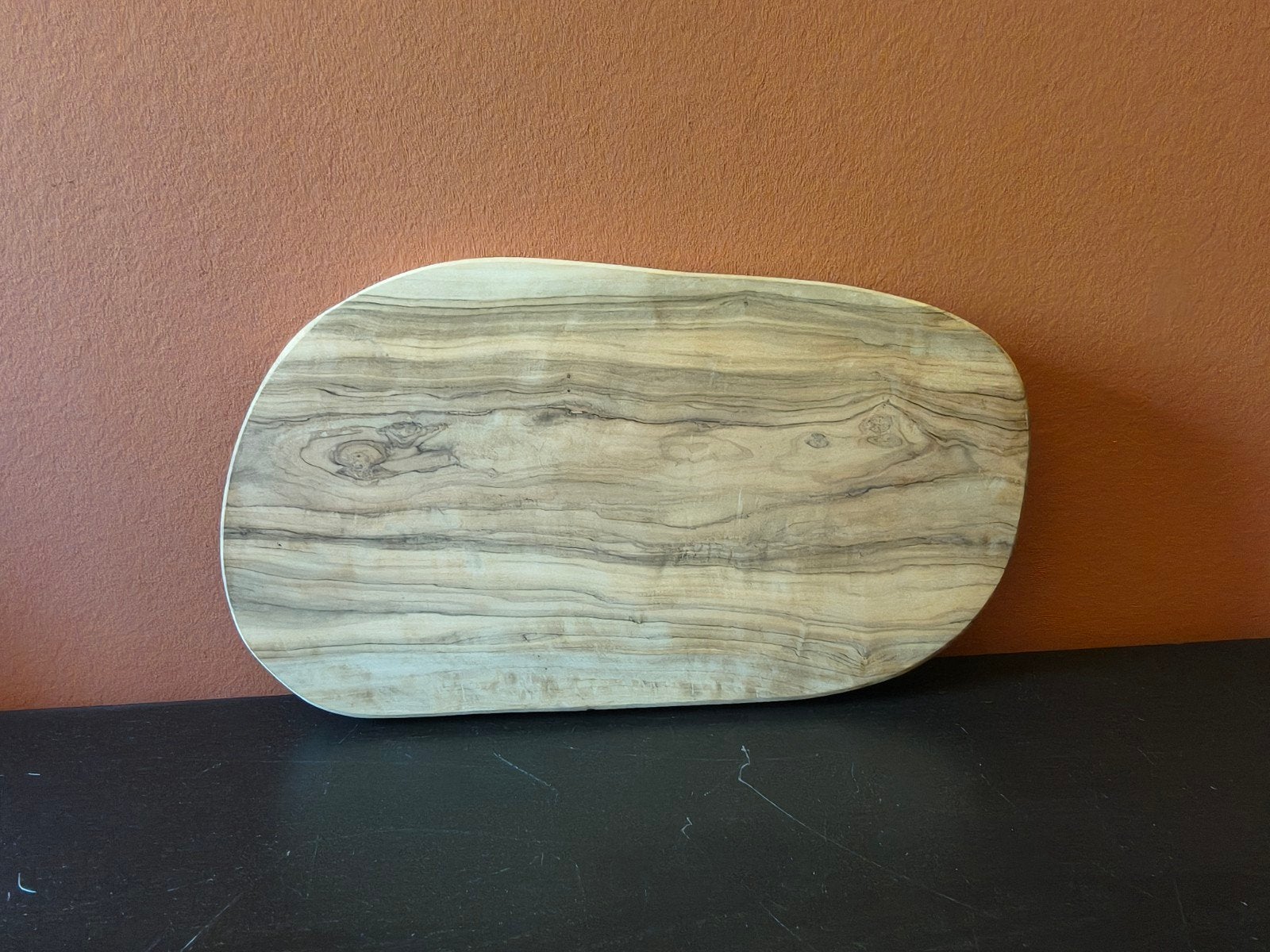 Olijfhouten Snij- of Serveerplank - 36x20x1,9 cm, Bowls and Dishes, Hout, Ophalen of Verzenden, Zo goed als nieuw