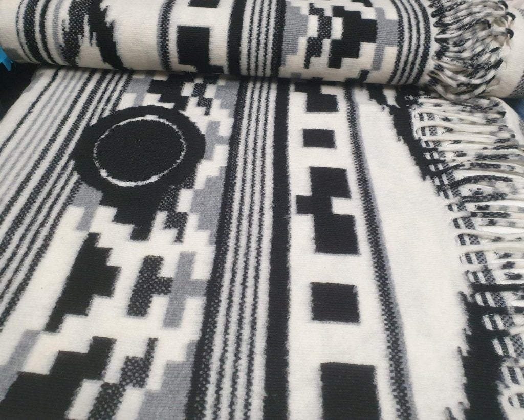 poncho stof grijs/wit zwart  (11508), Overige materialen, 120 cm of meer, Zwart, Nieuw