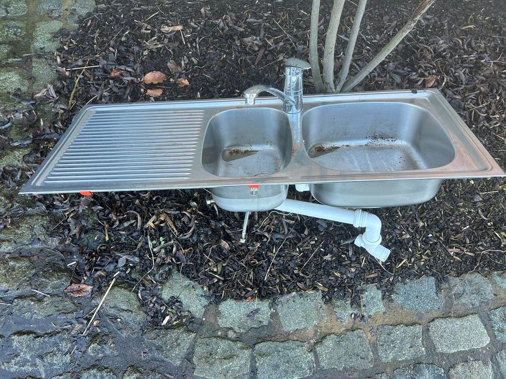 Aluminium spoelbak met kraan, Gebruikt, Overige typen, Ophalen of Verzenden, Grijs