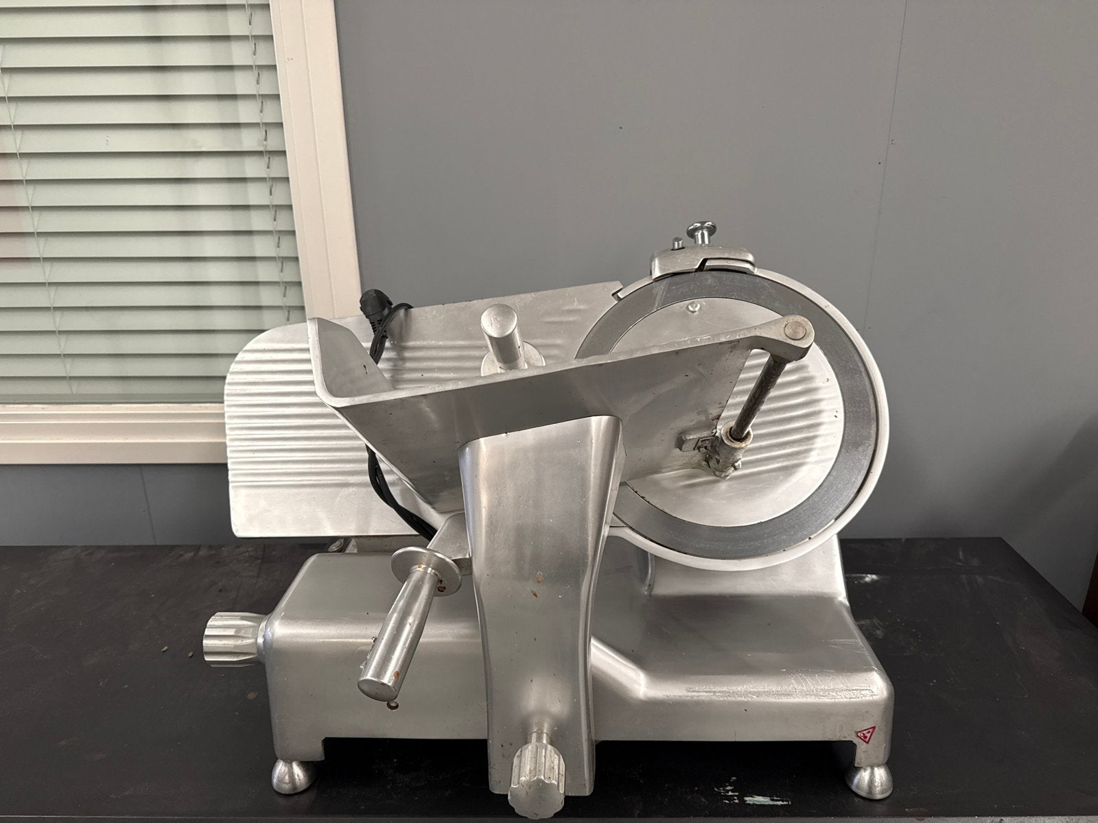 Professionele Vleessnijmachine AMH350 - 400W, Ophalen, Gebruikt, Bakkerij en Slagerij